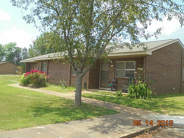 Photo of Fairgrounds Apartments